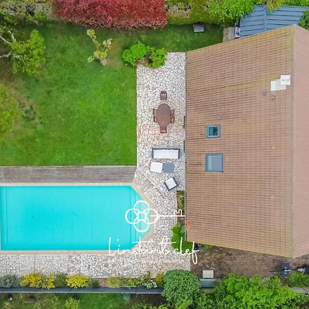 Detente Familiale Avec Piscine Chauffee Proche Le Mans Prázdninový dům Saint Pavace