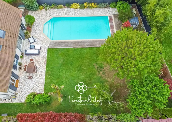 Havre Familial Avec Piscine A Deux Pas Du Mans *