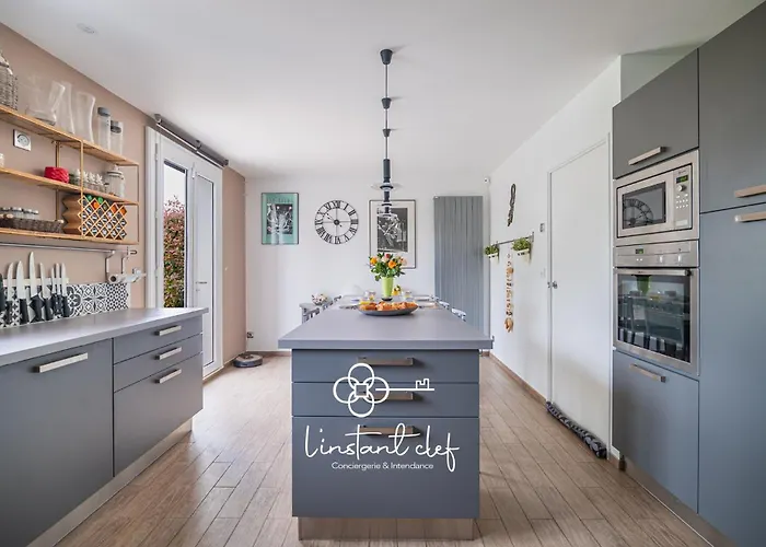 Havre Familial Avec Piscine A Deux Pas Du Mans بيت للعطل